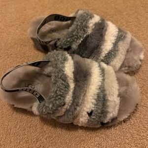 Brand new cozy ugg slippers size 6